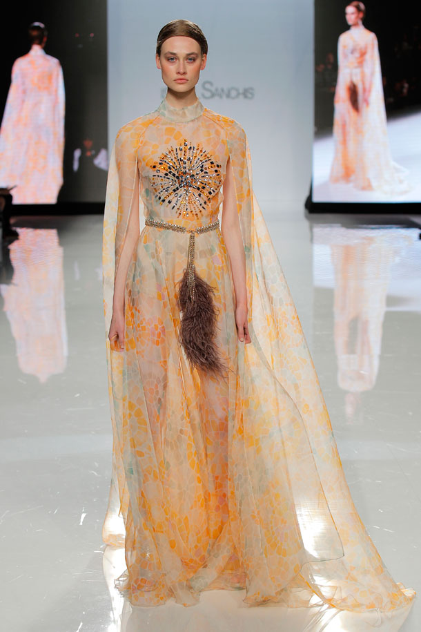 ilovebrides.pt Isabel Sanchis 2018 Barcelona Bridal Fashion Week 2017